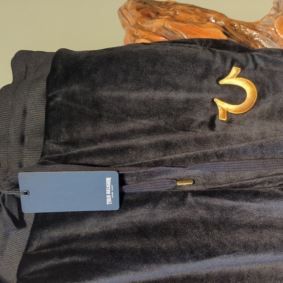 True religion jet black velor suit - Picture 3 of 7